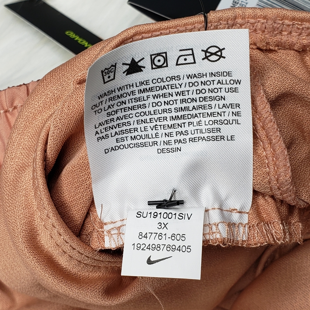 Nike Plus 3X Dri-Fit Tempo Running Shorts Peach - Picture 8 of 8